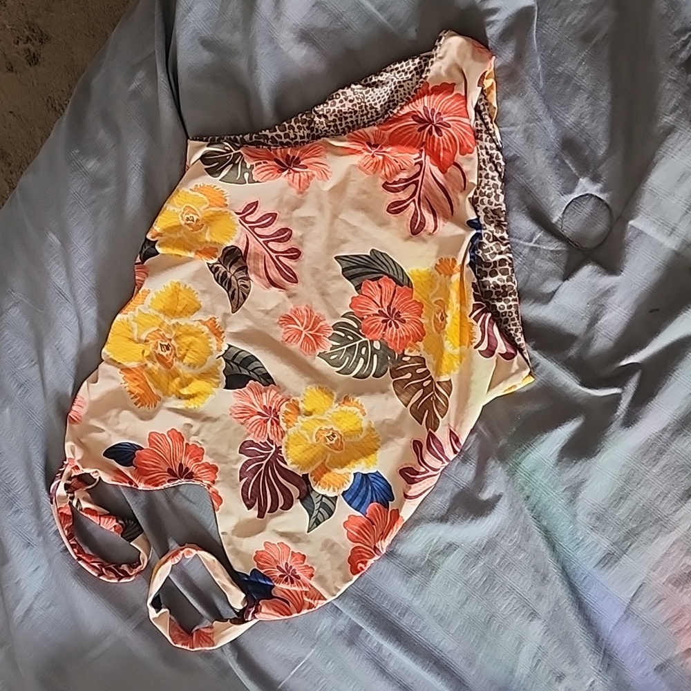 Acacia one piece